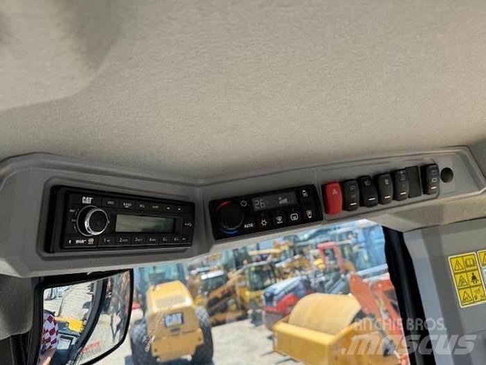 CAT 908 Utovarivači na točkove