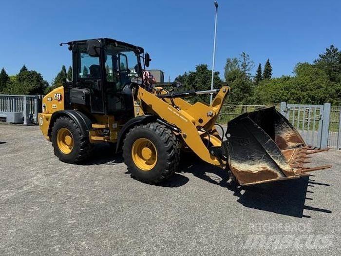 CAT 908 Utovarivači na točkove