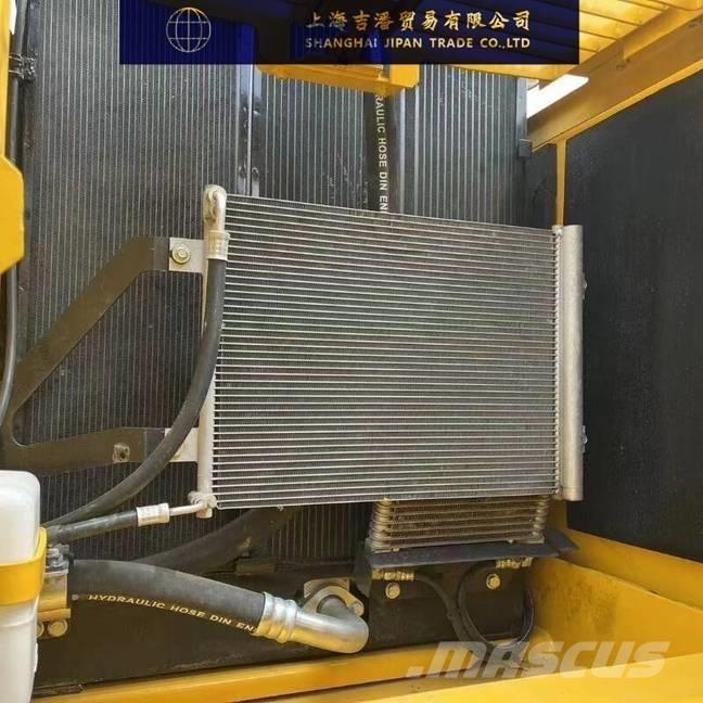 Komatsu PC 220 Bageri guseničari