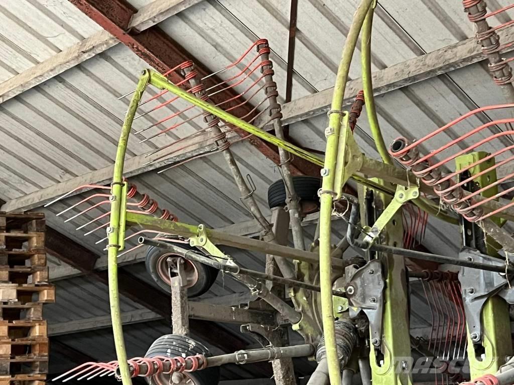 CLAAS Liner 2700 Sakupljači