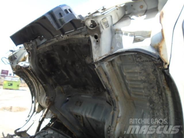 Hino 195 D Sanduk kamioni