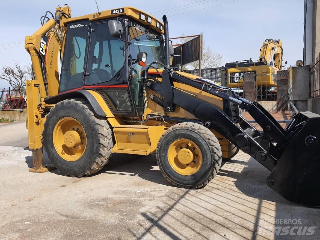CAT 442 D 4x4 Rovokopači