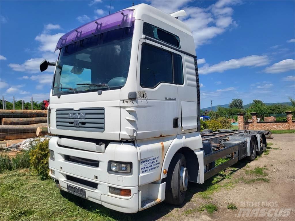 MAN TGA 26.440 6X2 Kamioni-šasije