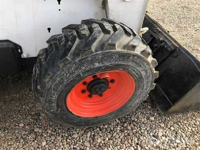 Bobcat S 300 Skid steer mini utovarivači