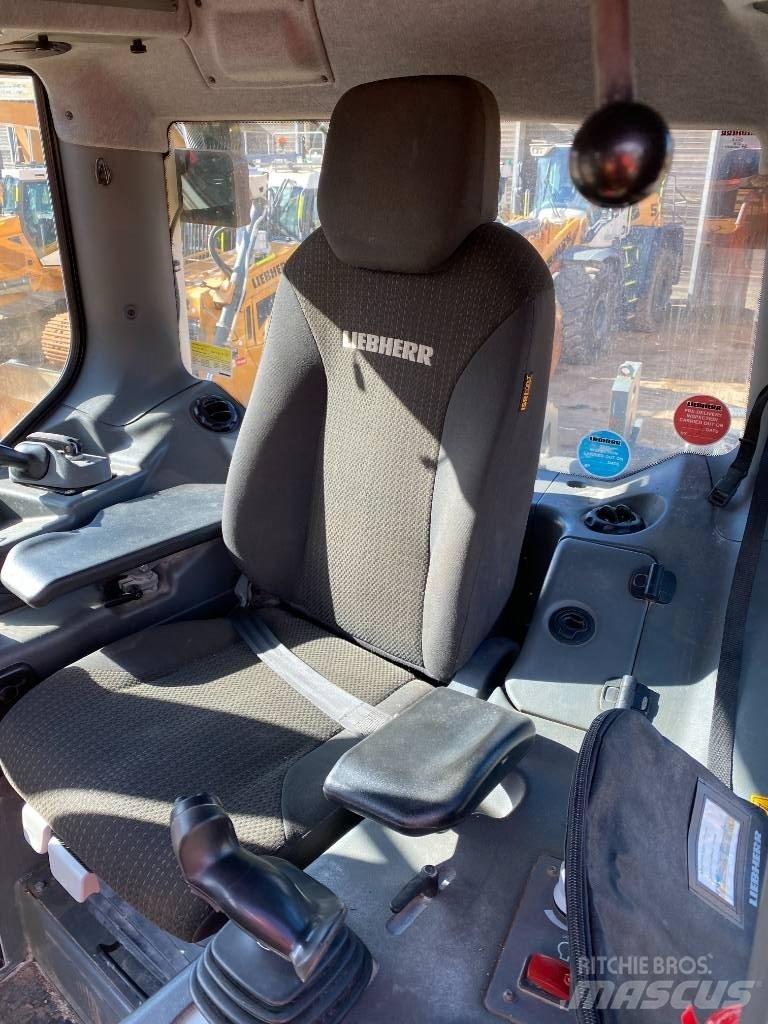 Liebherr PR 756 Buldožeri guseničari
