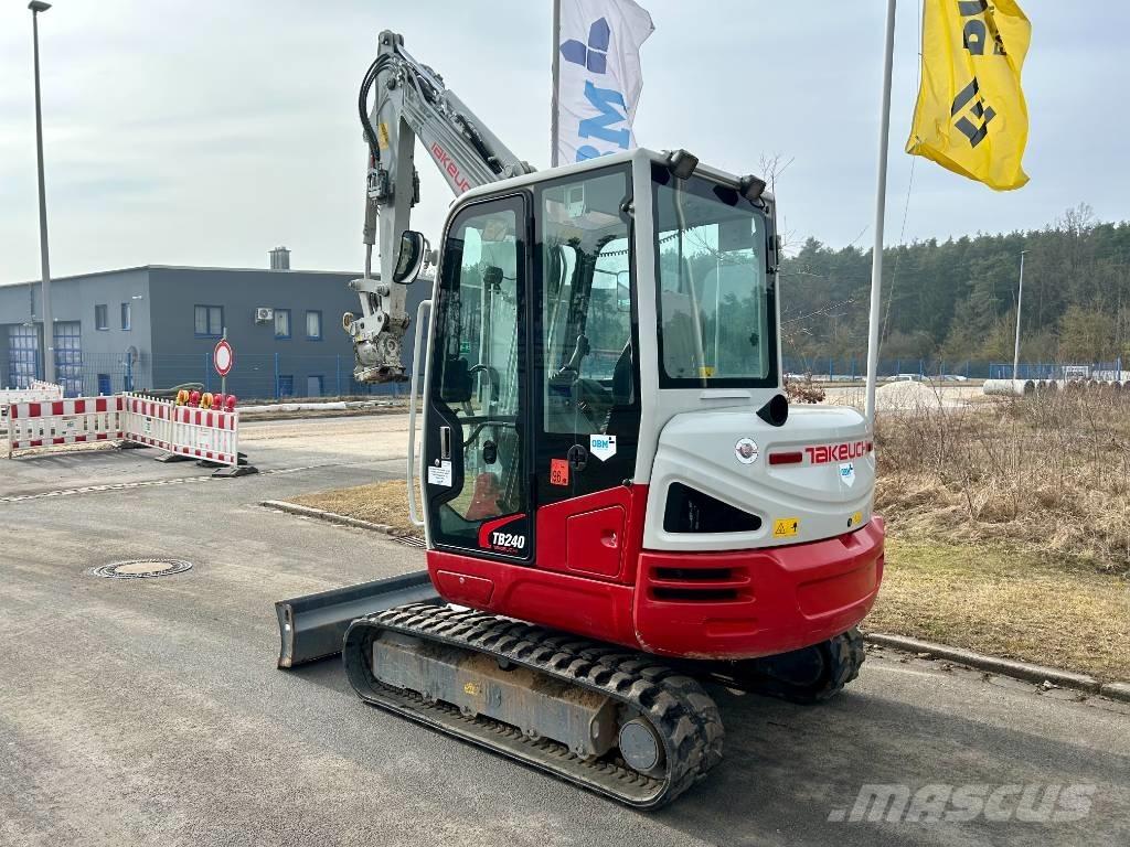 Takeuchi TB 240 Mini bageri < 7t