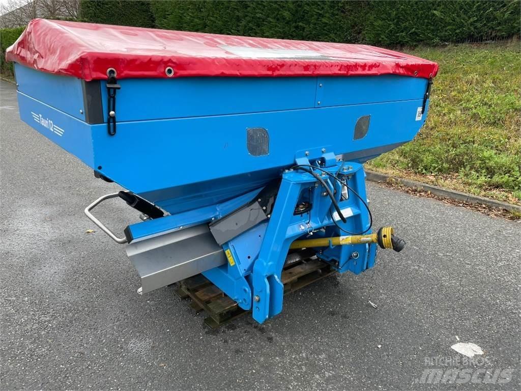 Lemken Tauri 12 Rasturači mineralnog đubriva