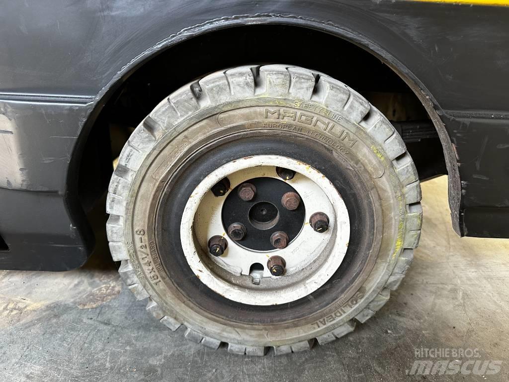 Yale MT70 Tegljači