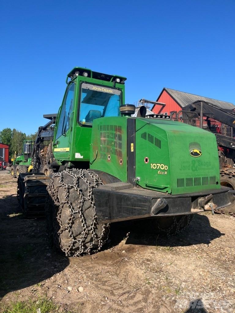 John Deere 1070 D Harversteri