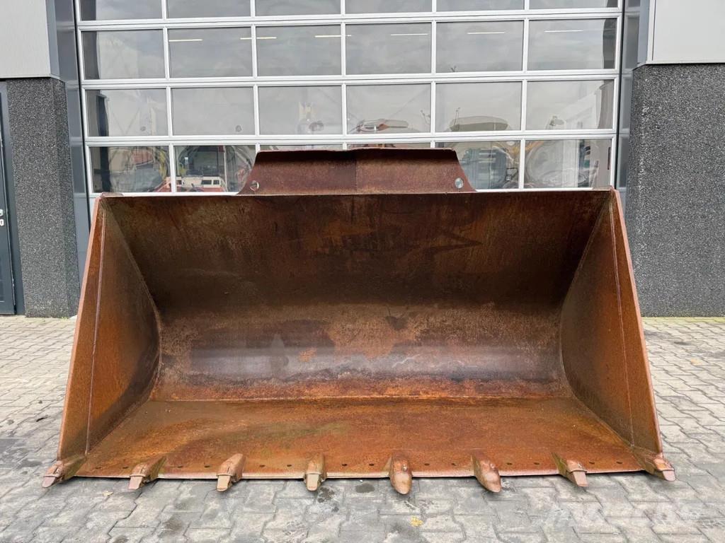 Volvo L60/70/90 Kašike / Korpe