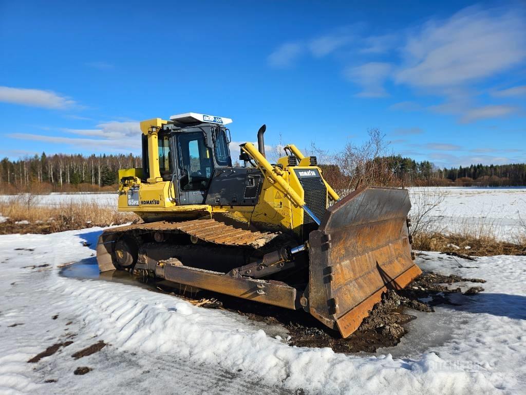 Komatsu D 65 PX Buldožeri guseničari