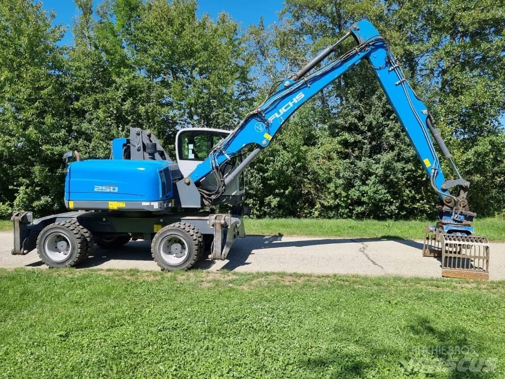Fuchs MHL 250 Bageri za prenos primarnih/sekundarnih sirovina