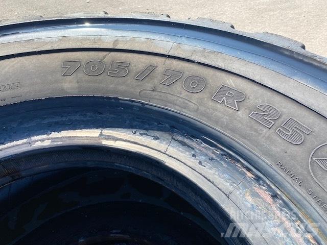 Michelin 705/70 R25 Gume, točkovi i felne