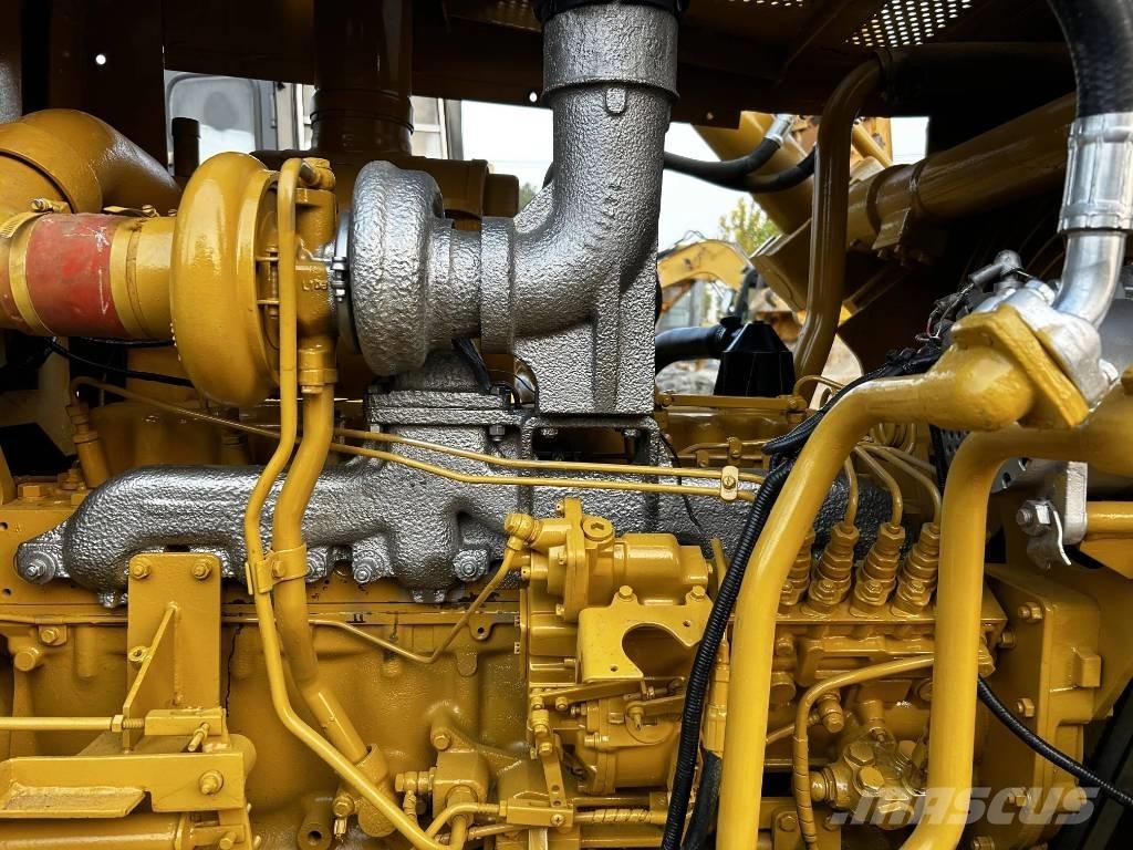 CAT D7G Buldožeri guseničari
