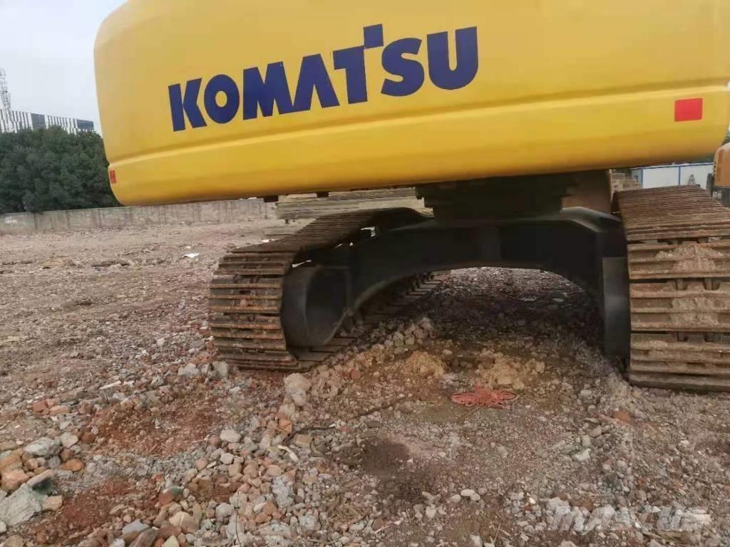 Komatsu Komatsu Bageri guseničari