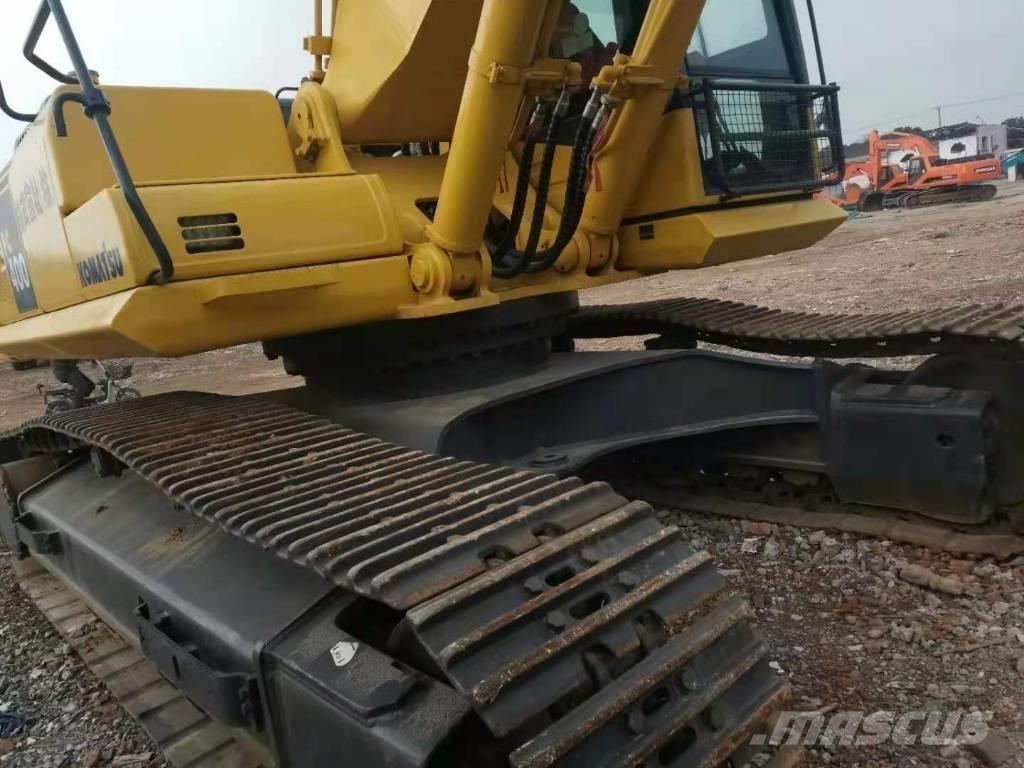 Komatsu Komatsu Bageri guseničari