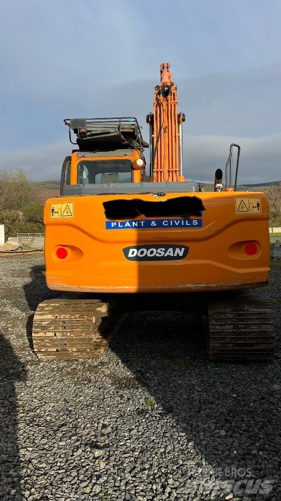 Doosan Dx140 Bageri točkaši