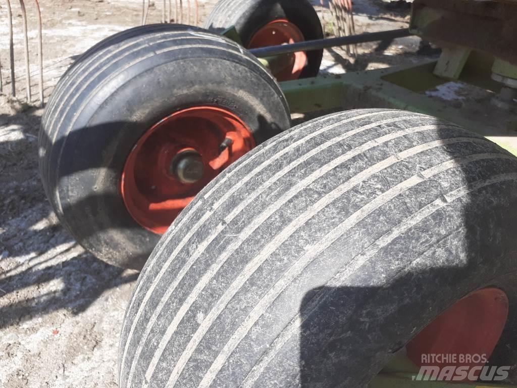 CLAAS Liner 430 S Sakupljači