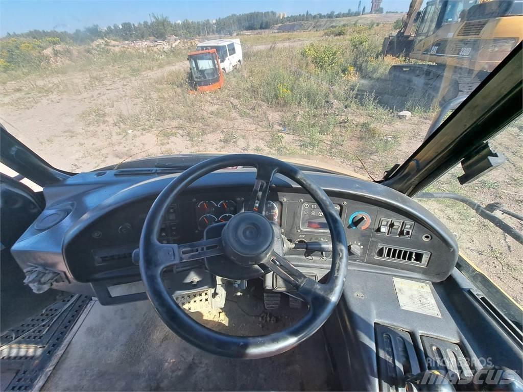 CAT 730 Kamioni-šasije