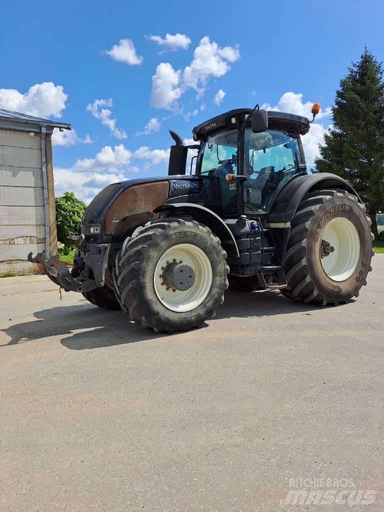Valtra S 353 Traktori