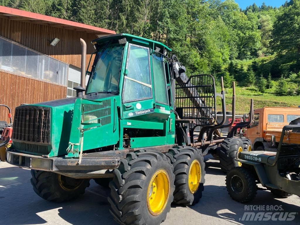 John Deere 1110 Forvarderi