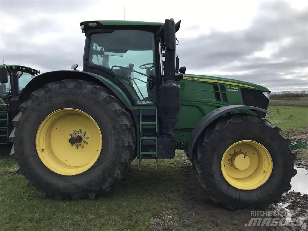 John Deere 6250R Traktori