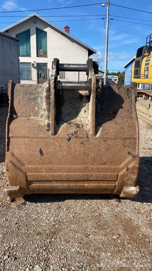 Komatsu 490 LCD-11 Bageri guseničari