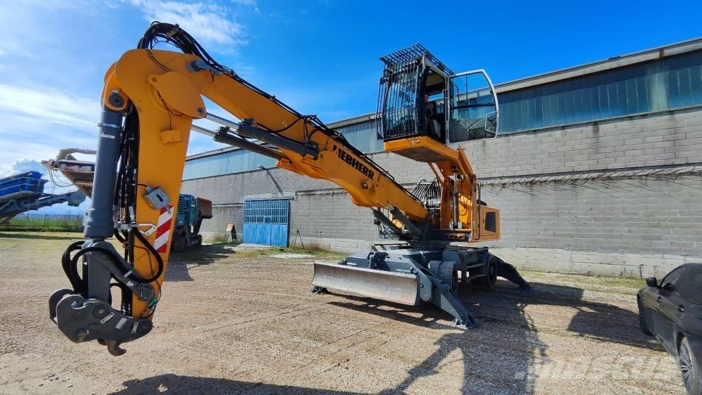 Liebherr LH 30 M Bageri za prenos primarnih/sekundarnih sirovina