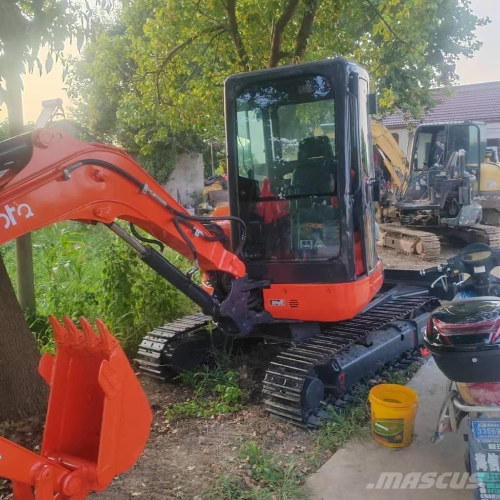 Kubota U 35 Mini bageri < 7t
