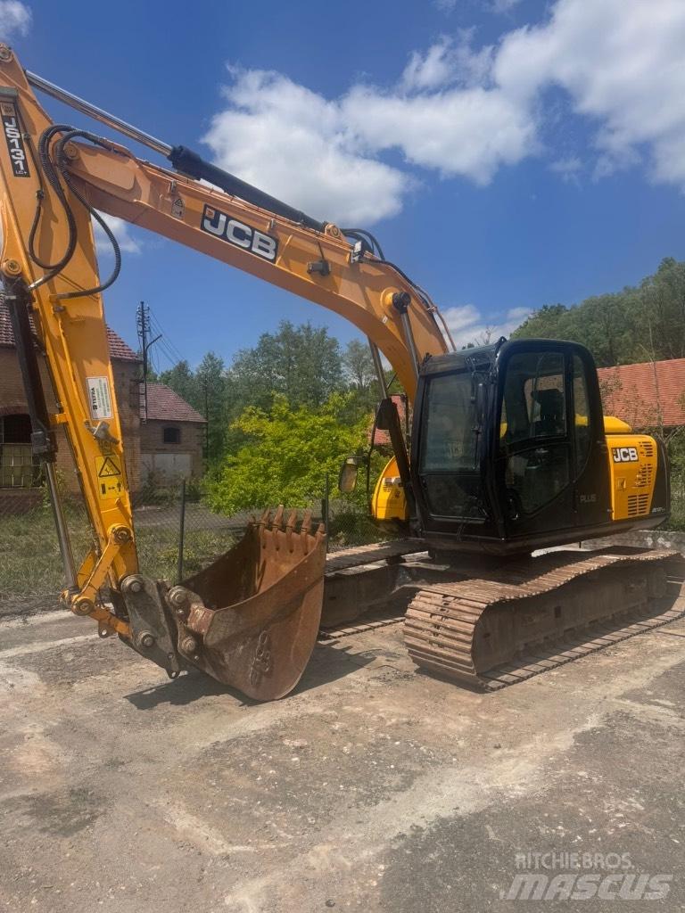 JCB JS 131 LC Bageri guseničari