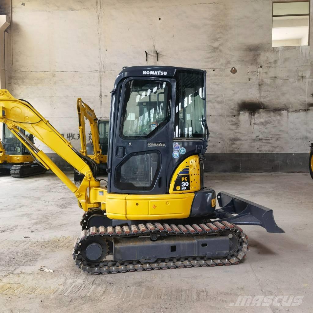 Komatsu PC30 Bageri guseničari