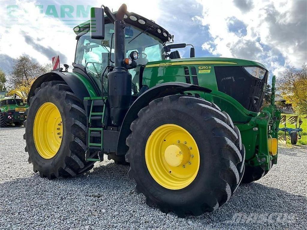 John Deere 6250r Traktori