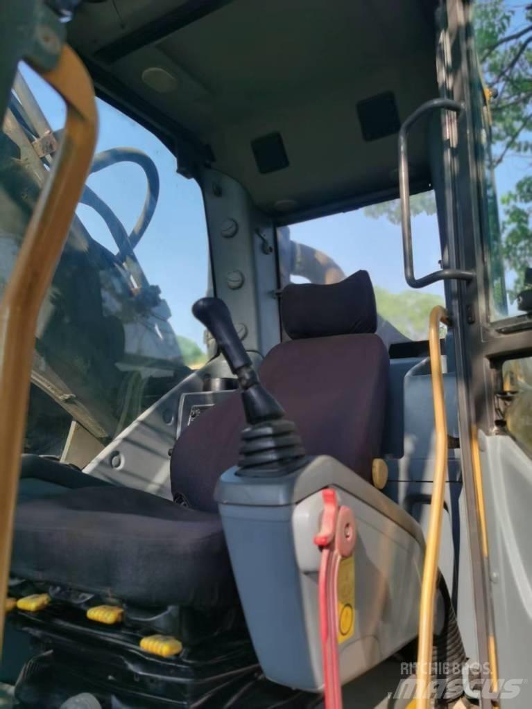 Volvo EC 480 D L Bageri guseničari