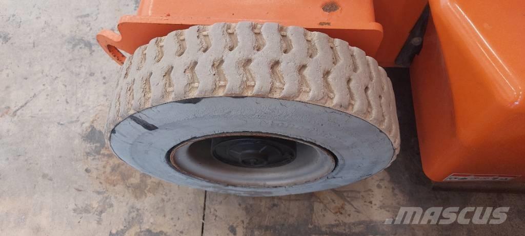 JLG E 400 AJPN Zglobne podizne platforme