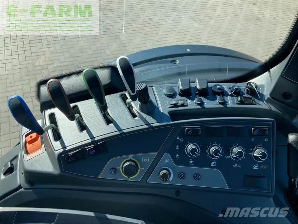 Valtra n 155ea Traktori