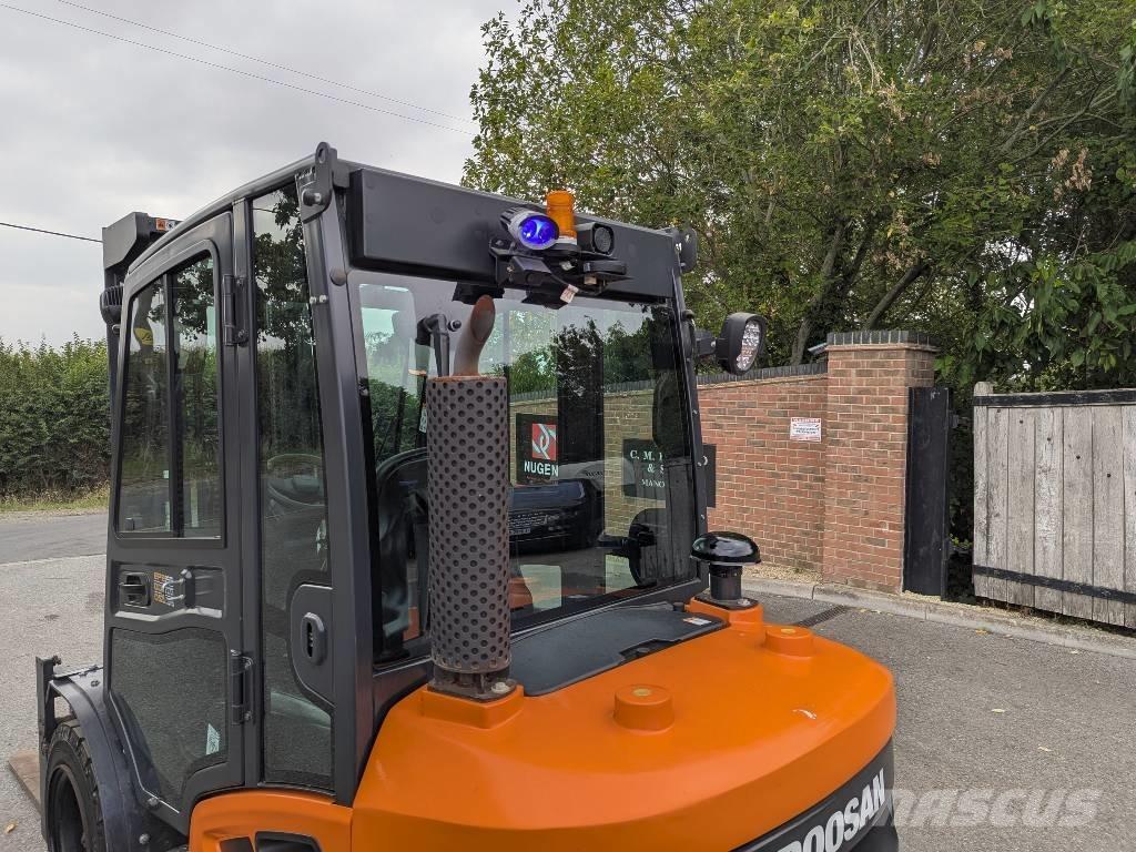 Doosan D 35 C-9 Dizelski viljuškari