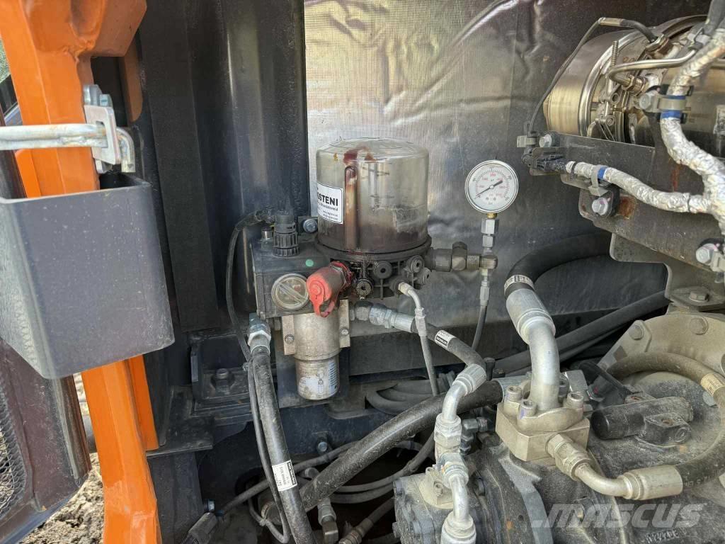 Develon DX 85 R-7 Midi bageri 7t – 12t