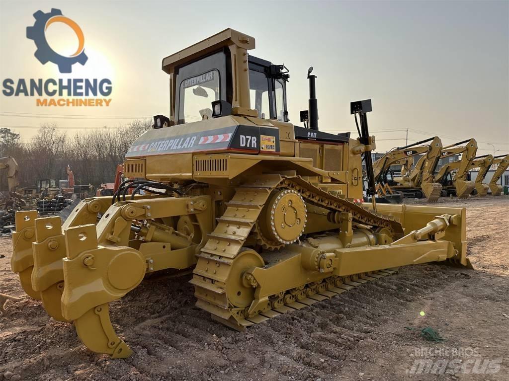 CAT D 7 R Buldožeri guseničari