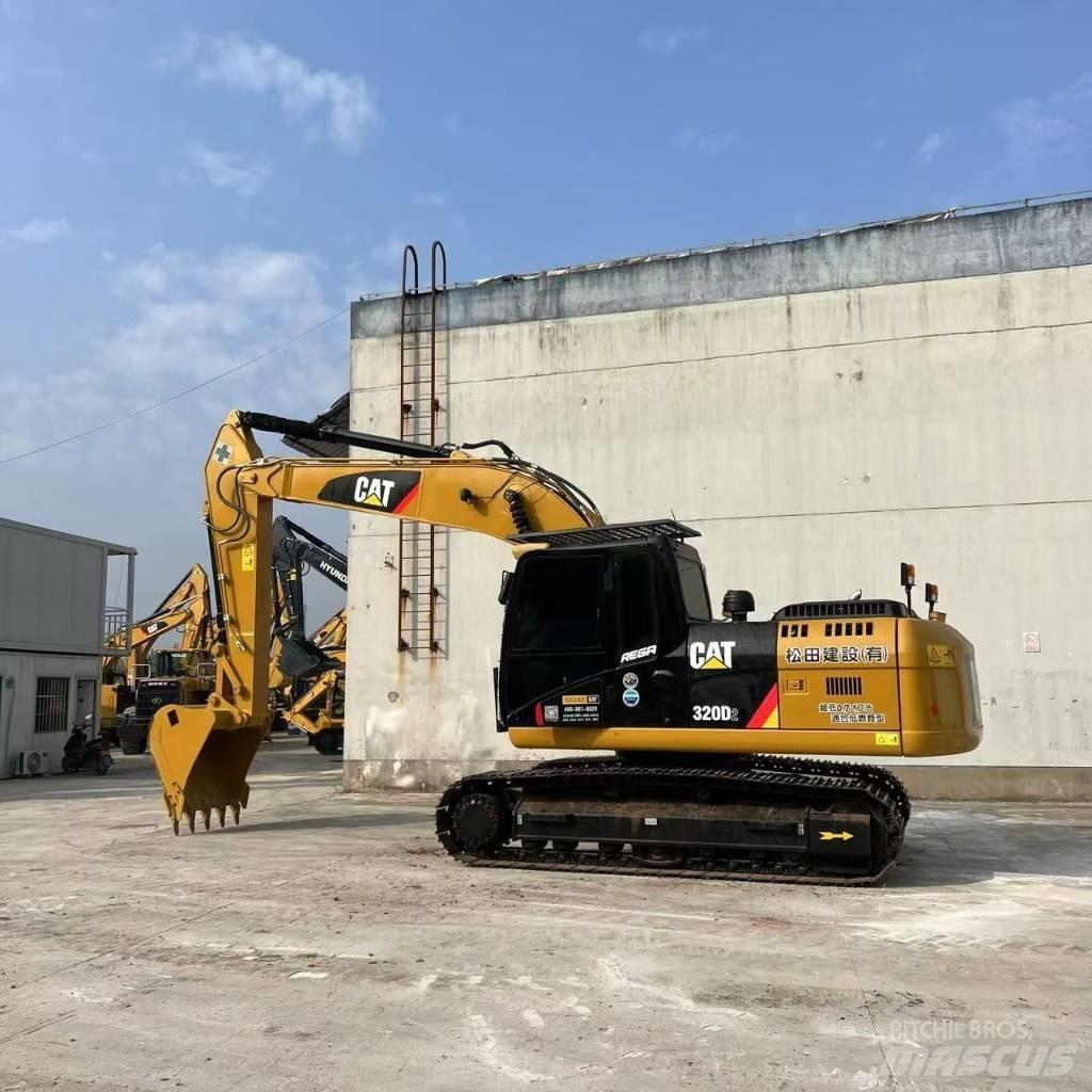 CAT 320D2 Midi bageri 7t – 12t