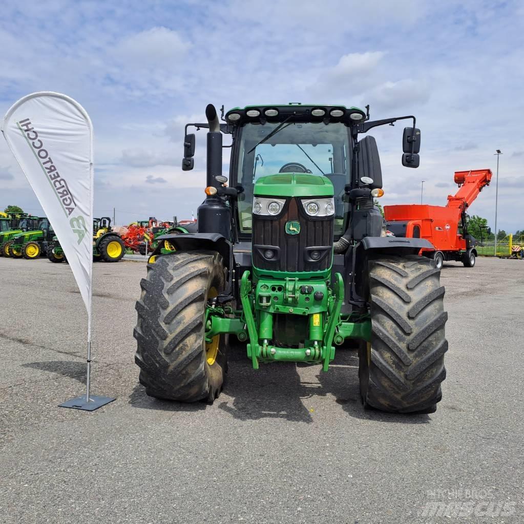 John Deere 6230r Traktori