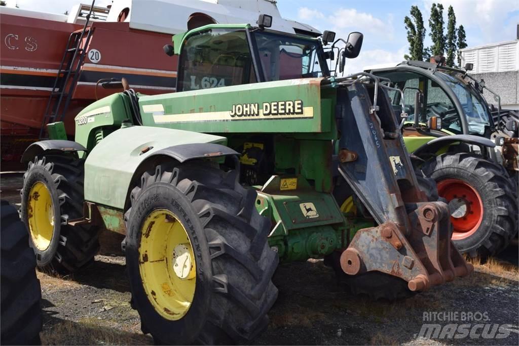 John Deere 3200 Teleskopske podizne platforme