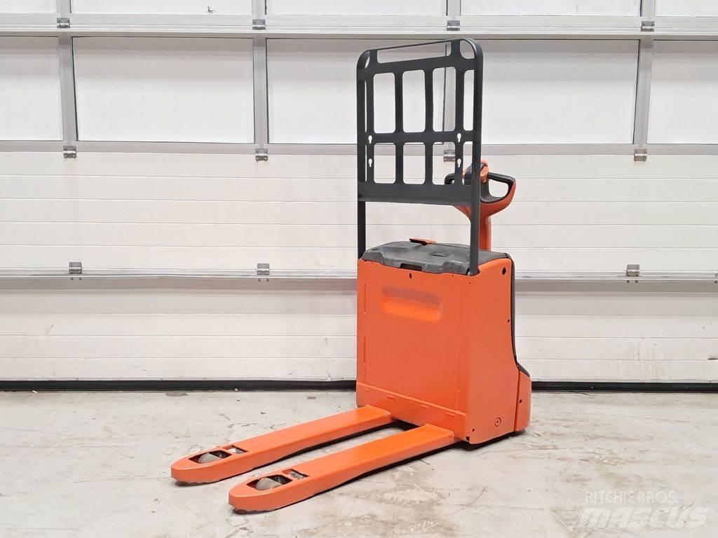 Linde T16 Nisko podizni električni viljuškar