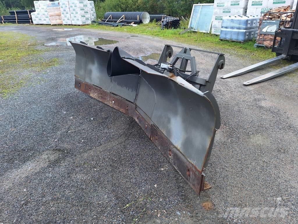  Uni-Vag 240 Snežne daske i plugovi