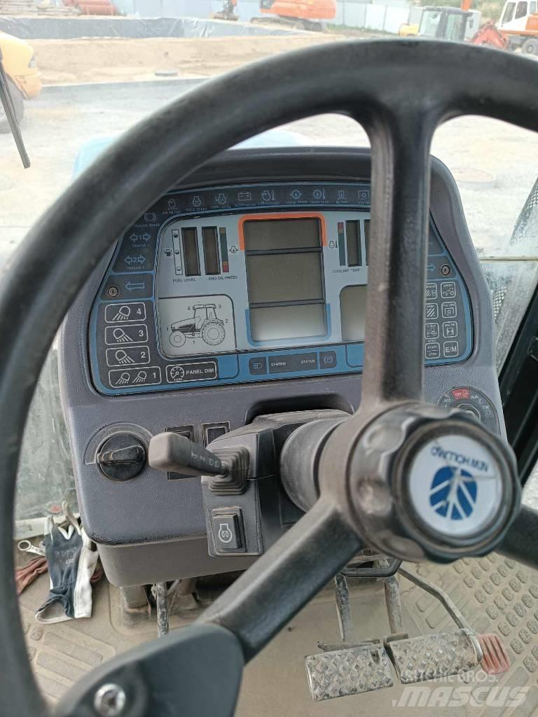New Holland 8870 A Traktori