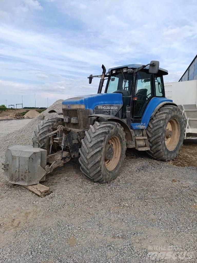 New Holland 8870 A Traktori
