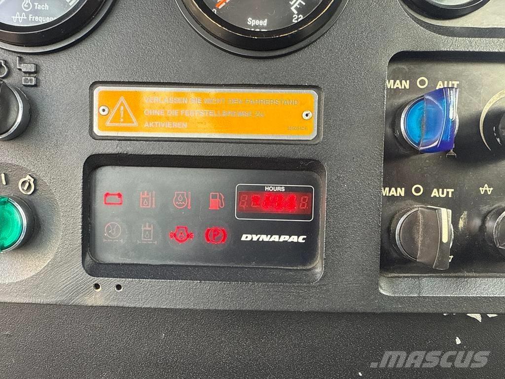 Dynapac CG 233 HF Valjci sa duplim bubnjem