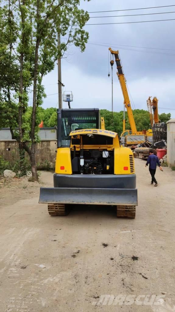 Komatsu 56 Bageri guseničari