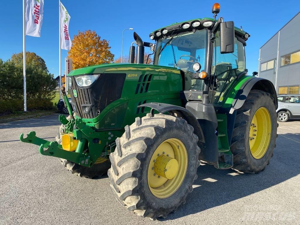 John Deere 6215 R Traktori