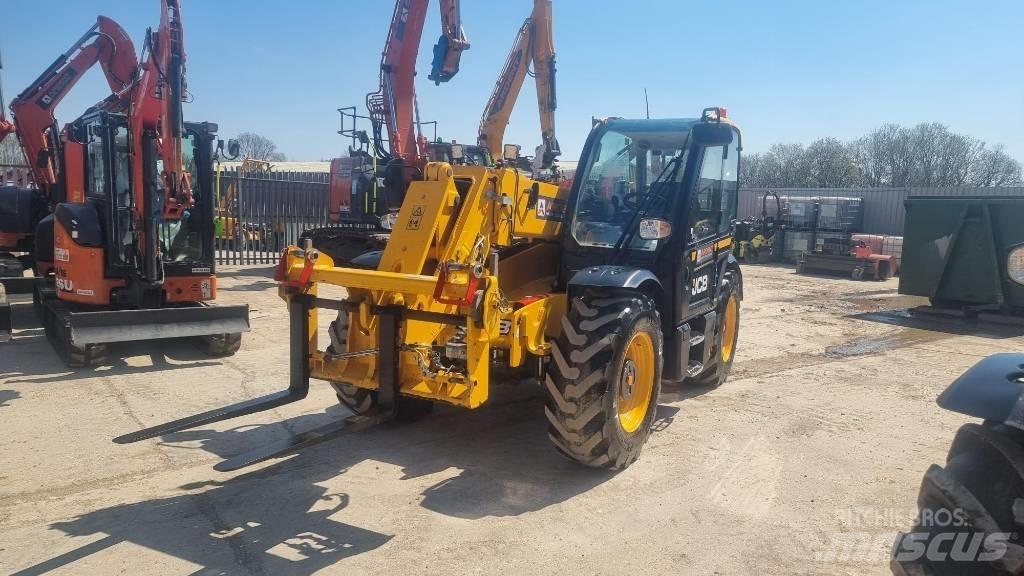 JCB 541-70 Agri Xtra Poljoprivredni teleskopski utovarivači