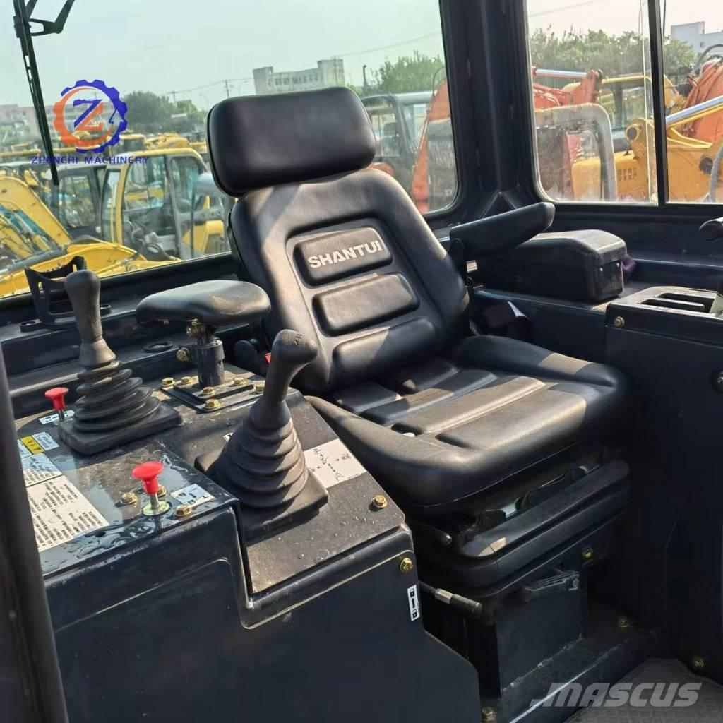 Shantui SD 22 Buldožeri guseničari